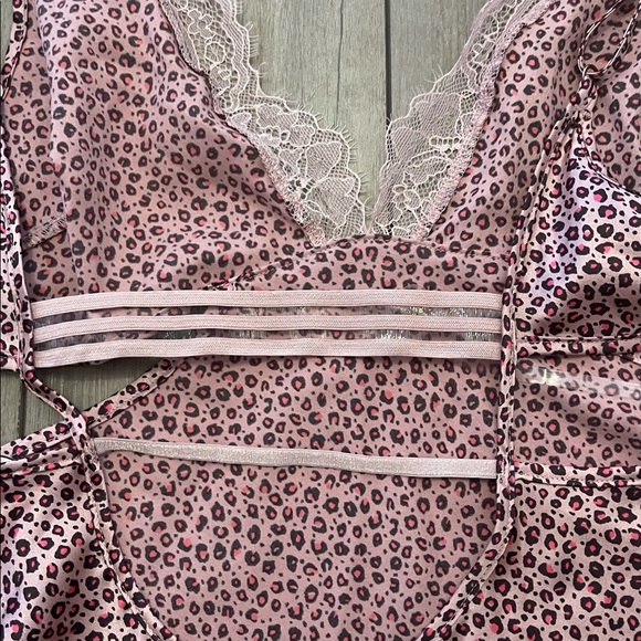 Victoria' Secret Vs Cutout Lace Satin Slip Lingerie - Picture 9 of 9